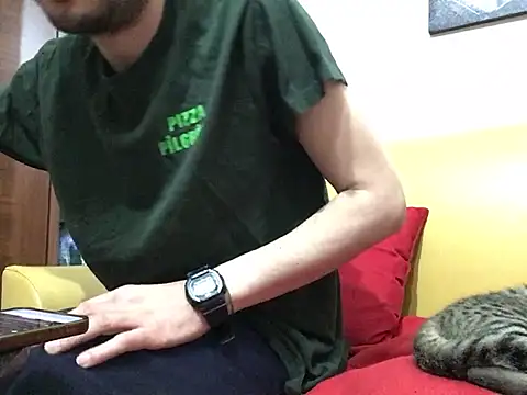 DragonPink online show from March 1, 2025, 1:51 pm