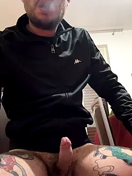 DragonPink online show from December 19, 2025, 12:12 pm