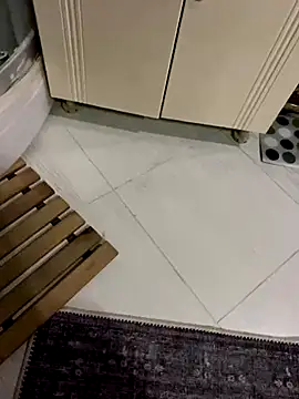 Snapshot of Metmenn7 chatting on December 3, 2024, 2:05 pm Metmenn7 online show from December 3, 2024, 2:05 pm