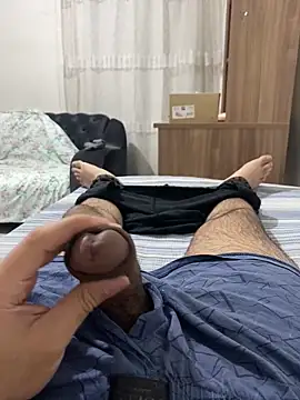 Snapshot of Metmenn7 chatting on February 19, 2025, 1:08 am Metmenn7 online show from February 19, 2025, 1:08 am