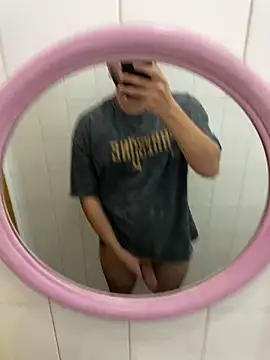 Snapshot of Metmenn7 chatting on March 10, 2025, 7:40 pm Metmenn7 online show from March 10, 2025, 7:40 pm