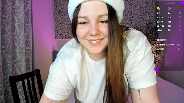 Snapshot of Ruth_Oliver chatting on December 10, 2024, 1:11 am Ruth Oliver online show from December 10, 2024, 1:11 am
