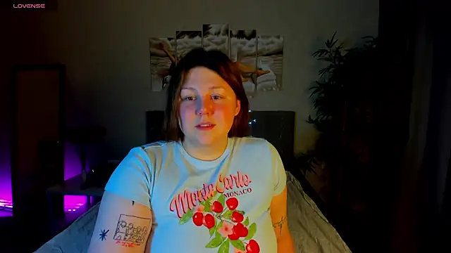 Snapshot of Ruth_Oliver chatting on January 16, 2026, 12:47 am Ruth Oliver online show from January 16, 2026, 12:47 am