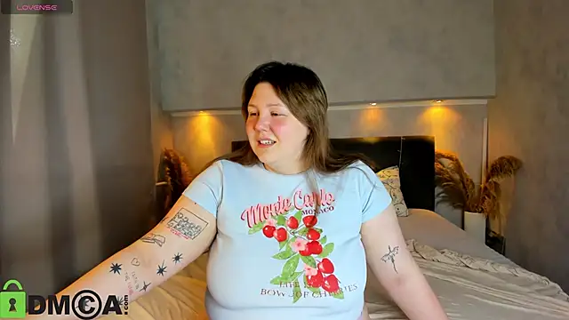 Snapshot of Ruth_Oliver chatting on February 21, 2026, 9:21 am Ruth Oliver online show from February 21, 2026, 9:21 am