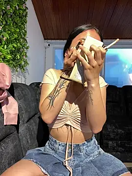 Snapshot of Ady_18 chatting on February 13, 2025, 1:59 pm Ady 18 online show from February 13, 2025, 1:59 pm