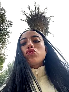 Snapshot of Ady_18 chatting on September 14, 2025, 4:39 pm Ady 18 online show from September 14, 2025, 4:39 pm