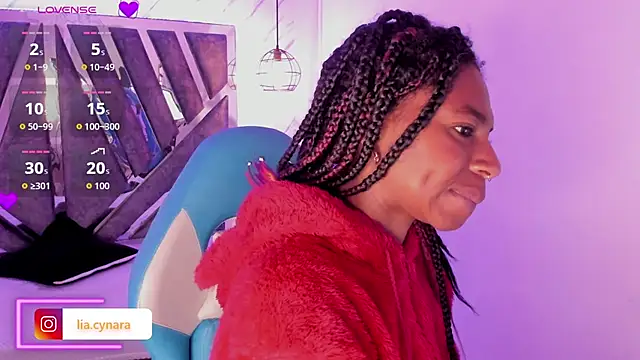 Queen perla  online show from September 21, 2025, 12:18 pm