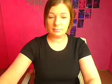 Snapshot of Lissmilf chatting on April 25, 2026, 11:35 am Lissmilf online show from April 25, 2026, 11:35 am