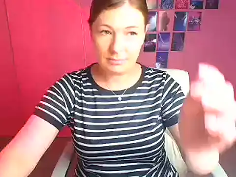 Snapshot of Lissmilf chatting on June 25, 2026, 11:37 am Lissmilf online show from June 25, 2026, 11:37 am