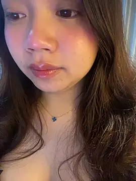 Snapshot of Hotellinh12 chatting on March 20, 2026, 3:06 pm Hotellinh12 online show from March 20, 2026, 3:06 pm