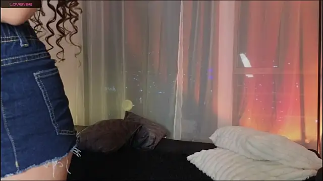 mssjulia online show from April 23, 2026, 11:51 pm