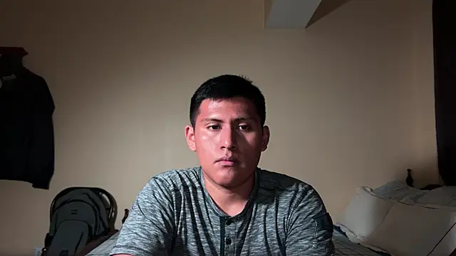 Snapshot of JoshuaTls08 chatting on January 5, 2025, 1:03 am JoshuaTls08 online show from January 5, 2025, 1:03 am