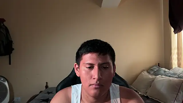 Snapshot of JoshuaTls08 chatting on February 28, 2025, 10:17 pm JoshuaTls08 online show from February 28, 2025, 10:17 pm