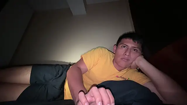 Snapshot of JoshuaTls08 chatting on October 19, 2025, 4:46 am JoshuaTls08 online show from October 19, 2025, 4:46 am