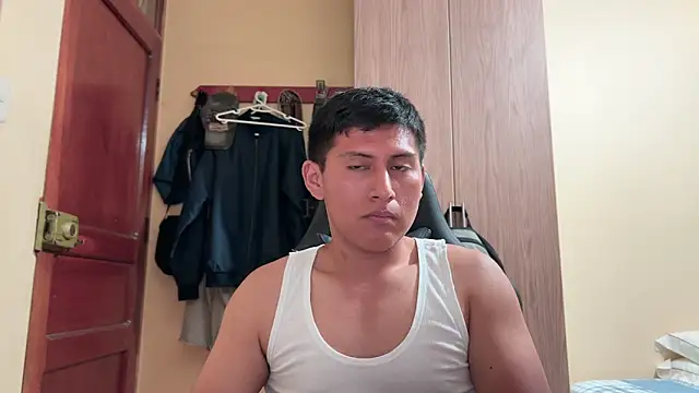 Snapshot of JoshuaTls08 chatting on December 23, 2025, 2:53 am JoshuaTls08 online show from December 23, 2025, 2:53 am