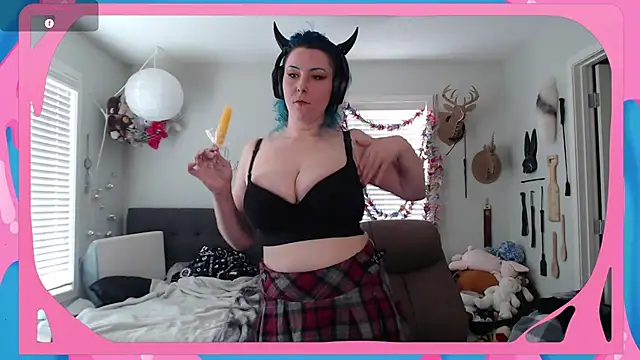 Snapshot of CirqueNoirBlu chatting on May 29, 2026, 2:09 am CirqueNoirBlu online show from May 29, 2026, 2:09 am