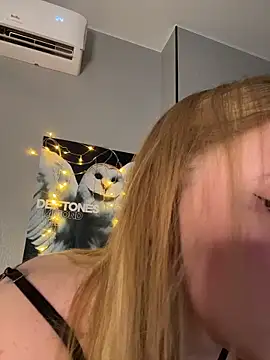 pink8ty online show from October 23, 2025, 10:41 pm