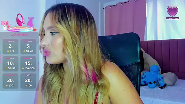 Snapshot of Agnescruzz chatting on November 22, 2025, 8:52 pm Agnescruzz online show from November 22, 2025, 8:52 pm