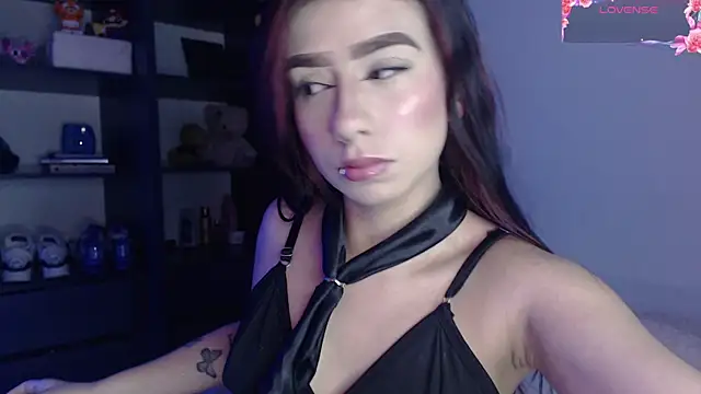 Snapshot of Your_rosalie chatting on October 25, 2025, 4:20 am Your rosalie online show from October 25, 2025, 4:20 am