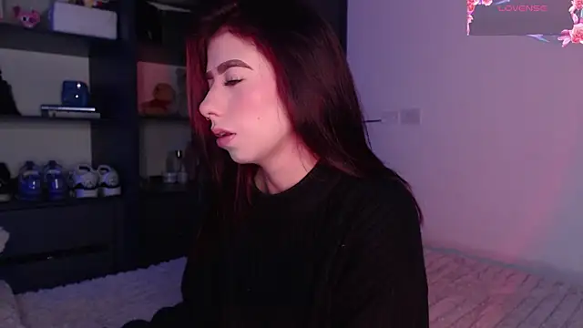 Snapshot of Your_rosalie chatting on October 31, 2025, 4:46 am Your rosalie online show from October 31, 2025, 4:46 am