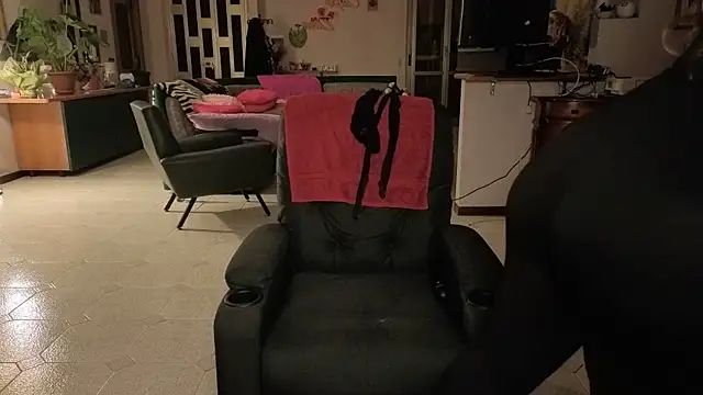 peachgirlmartyna online show from October 29, 2025, 5:36 pm