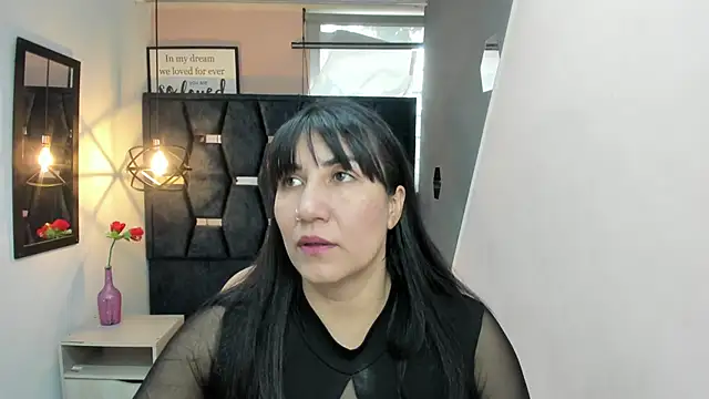 GiaFox  online show from November 26, 2025, 1:23 pm