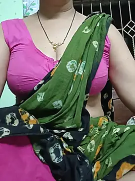 Snapshot of Rosy-B chatting on June 24, 2026, 2:49 pm Rosy-B online show from June 24, 2026, 2:49 pm