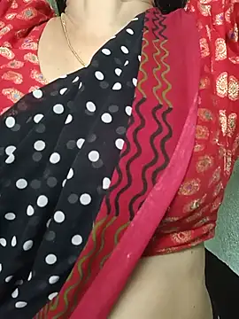 Snapshot of Rosy-B chatting on August 3, 2026, 9:48 am Rosy-B online show from August 3, 2026, 9:48 am