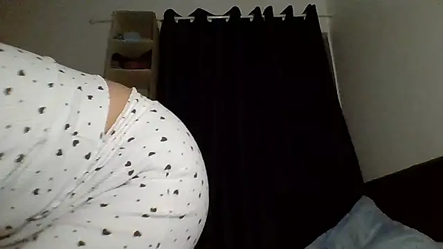 Snapshot of LorenaAnderson chatting on February 18, 2025, 1:43 am LorenaAnderson online show from February 18, 2025, 1:43 am