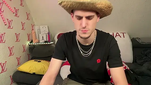 Snapshot of Cookieboy88 chatting on January 10, 2026, 2:13 am Cookieboy88 online show from January 10, 2026, 2:13 am