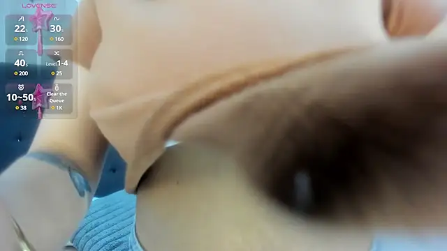 Snapshot of Sara_Johnsonn chatting on March 12, 2025, 7:28 pm Sara Johnsonn online show from March 12, 2025, 7:28 pm