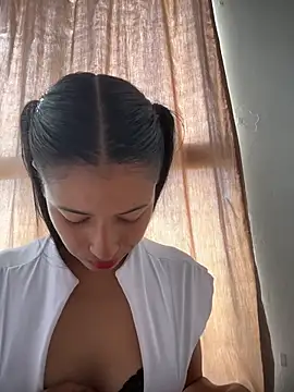 Valentinabaker online show from March 25, 2026, 3:51 pm