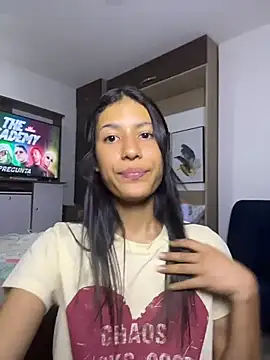 Snapshot of Valentinabaker chatting on April 24, 2026, 10:12 pm Valentinabaker online show from April 24, 2026, 10:12 pm