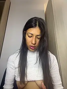 Snapshot of Valentinabaker chatting on May 1, 2026, 2:10 pm Valentinabaker online show from May 1, 2026, 2:10 pm