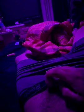 ericxxx222 online show from September 16, 2025, 9:10 am