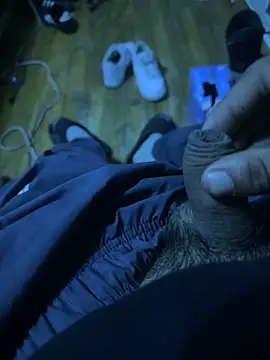 ericxxx222 online show from November 7, 2025, 7:41 am