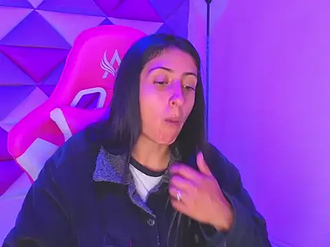 Cameron cutte online show from December 5, 2025, 3:04 am