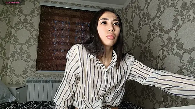 Homura Ayanami online show from April 1, 2026, 6:14 am