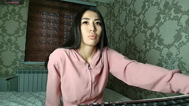 Homura Ayanami online show from April 7, 2026, 5:19 am