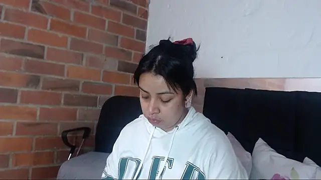 Snapshot of salome__hills1 chatting on February 7, 2025, 5:29 pm salome hills1 online show from February 7, 2025, 5:29 pm