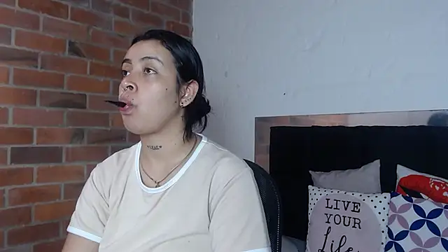 Snapshot of salome__hills1 chatting on November 25, 2025, 1:55 pm salome hills1 online show from November 25, 2025, 1:55 pm