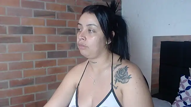 Snapshot of salome__hills1 chatting on December 15, 2025, 8:24 pm salome hills1 online show from December 15, 2025, 8:24 pm