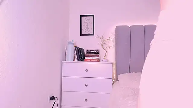 DannaHyde online show from March 26, 2026, 10:59 pm