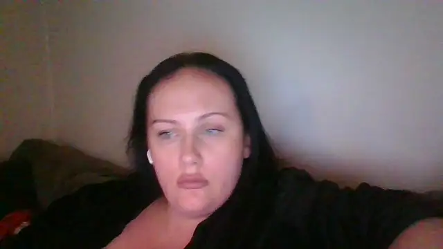 CurvyQueen2023 online show from March 27, 2026, 9:03 pm