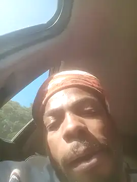 calientoboy online show from December 20, 2024, 12:27 pm