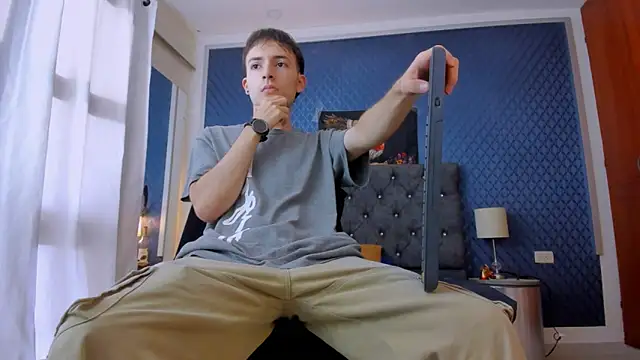 bower and colucci online show from December 23, 2024, 3:33 pm