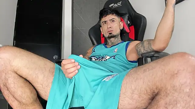 sergiio mesa27 online show from March 5, 2026, 2:46 pm