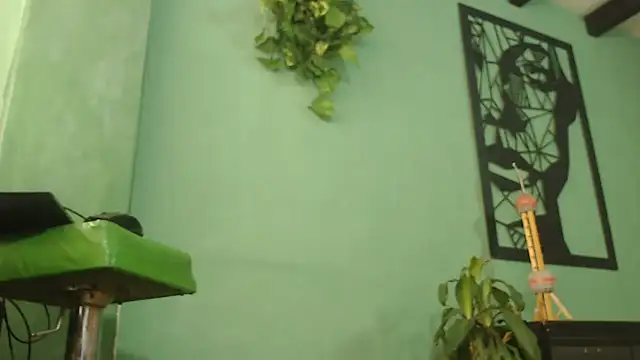 thirstymoonxx online show from December 21, 2025, 7:54 pm