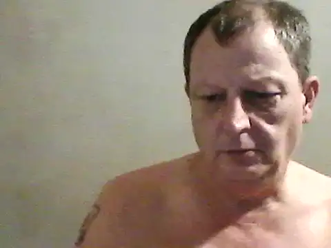 Snapshot of chubbybear2cum chatting on December 13, 2024, 2:54 am chubbybear2cum online show from December 13, 2024, 2:54 am
