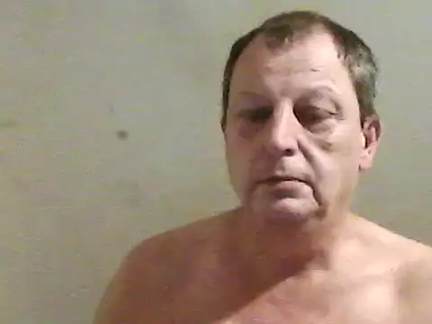 Snapshot of chubbybear2cum chatting on December 18, 2024, 5:48 am chubbybear2cum online show from December 18, 2024, 5:48 am